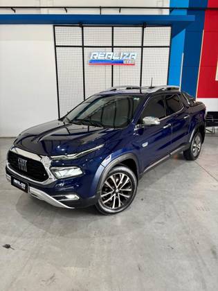 FIAT TORO 2.0 16V TURBO DIESEL RANCH 4WD AT9 FIAT TORO 2.0 16V TURBO DIESEL RANCH 4WD AT9